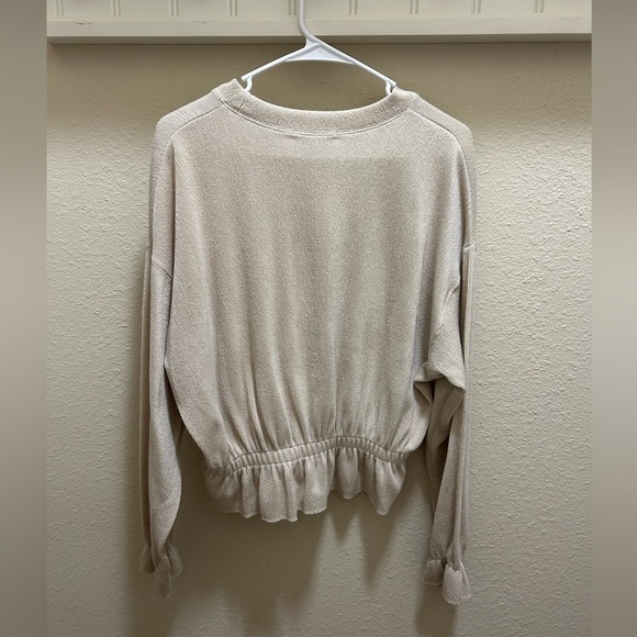Zara Cream Relaxed Ruched Long Sleeve Top - Picture 2 of 3